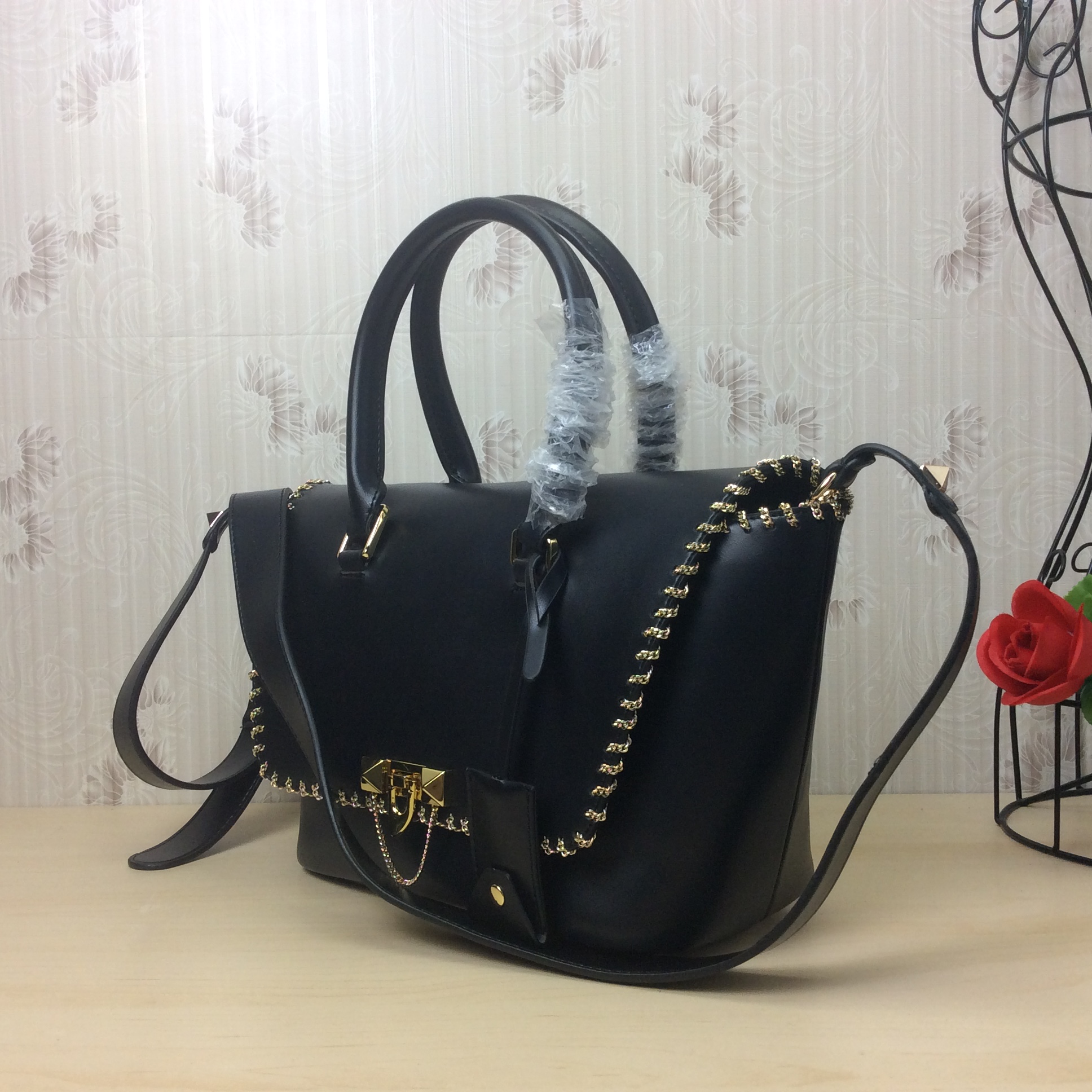 0005-2 27x22x15克色